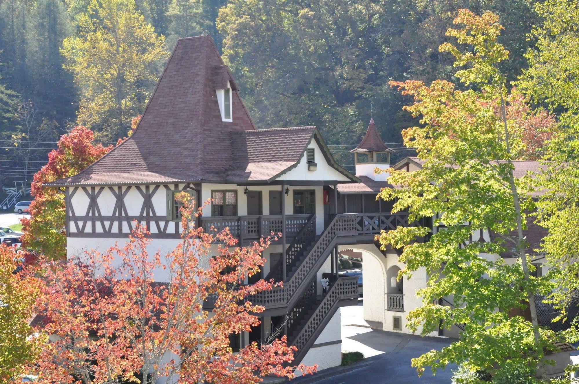 Helendorf River Inn, Suites & Conference Center Exterior foto